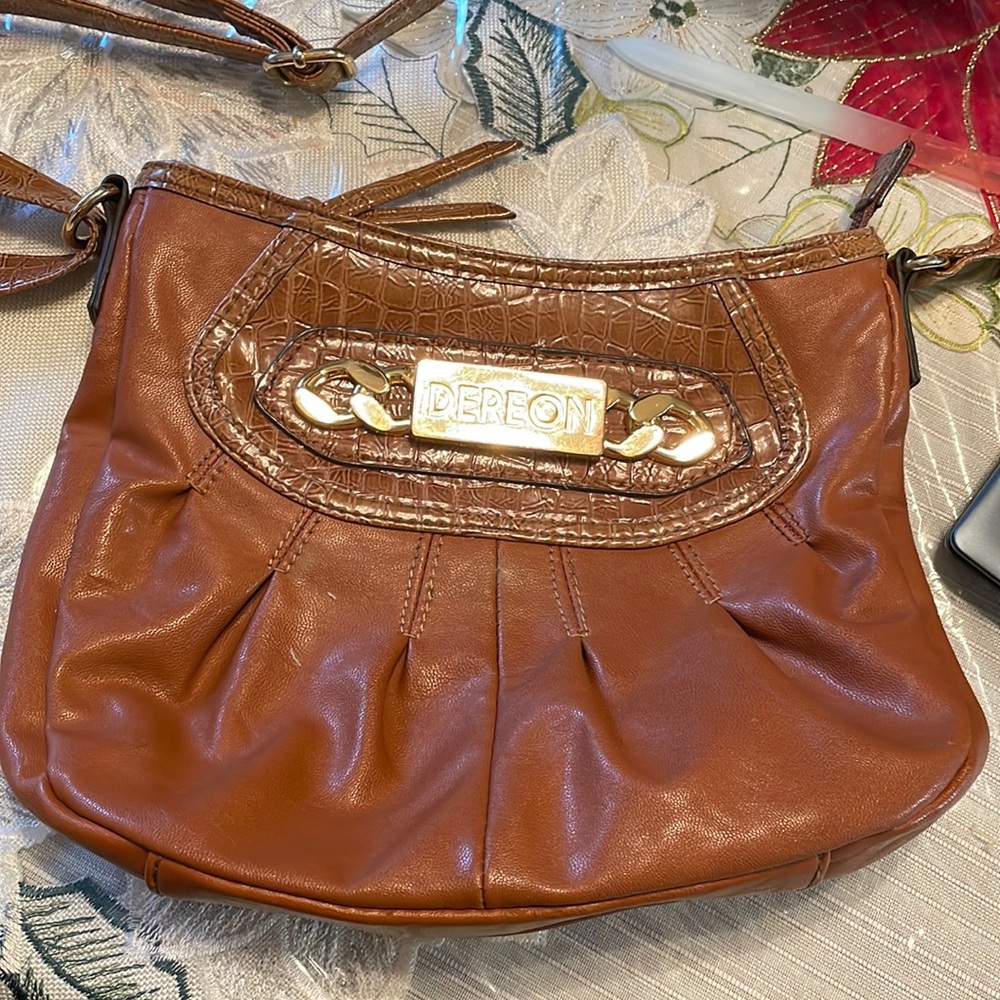 Dereon crossbody bag